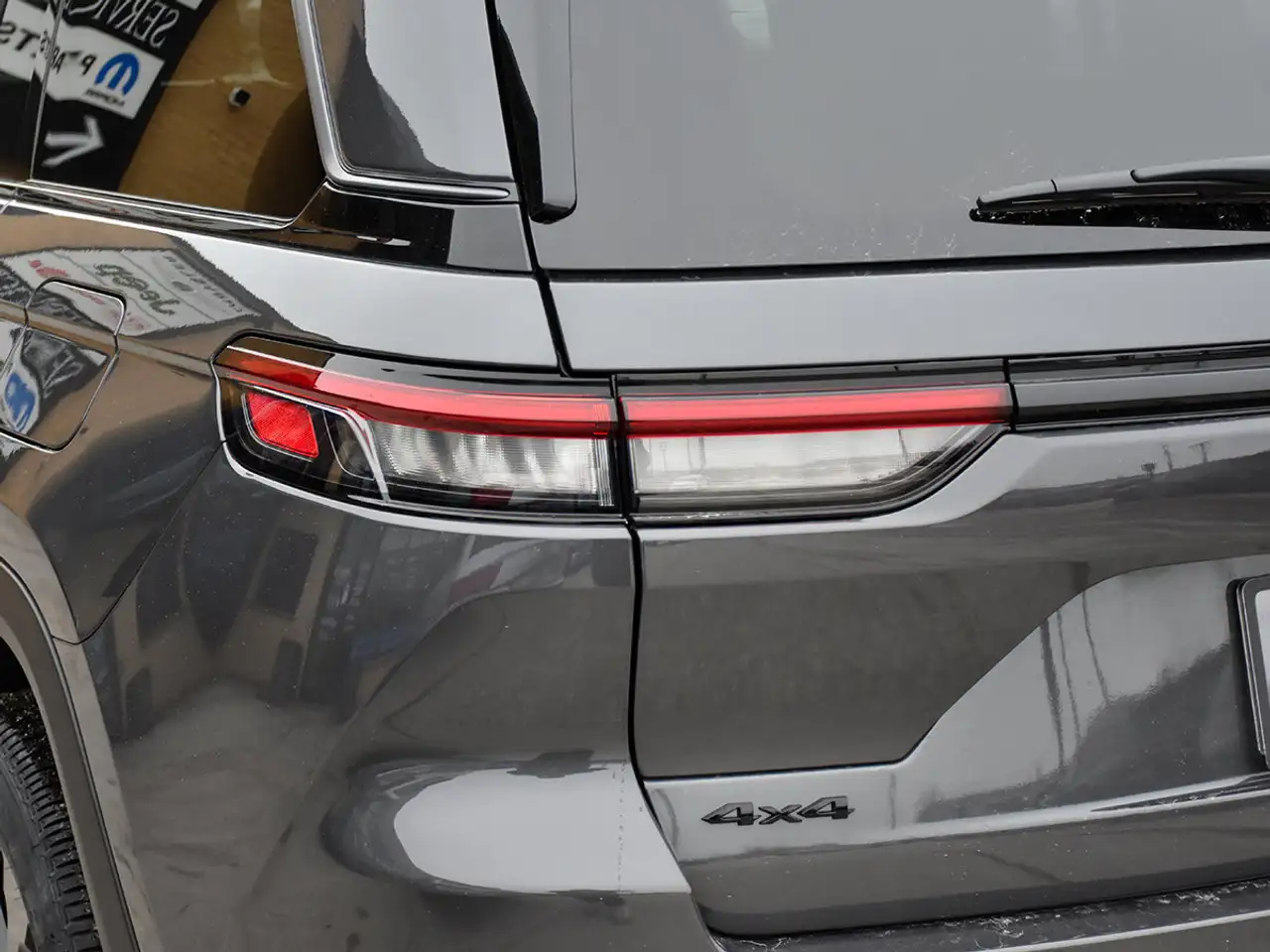 Jeep Grand Cherokee снимка Jeep Grand Cherokee