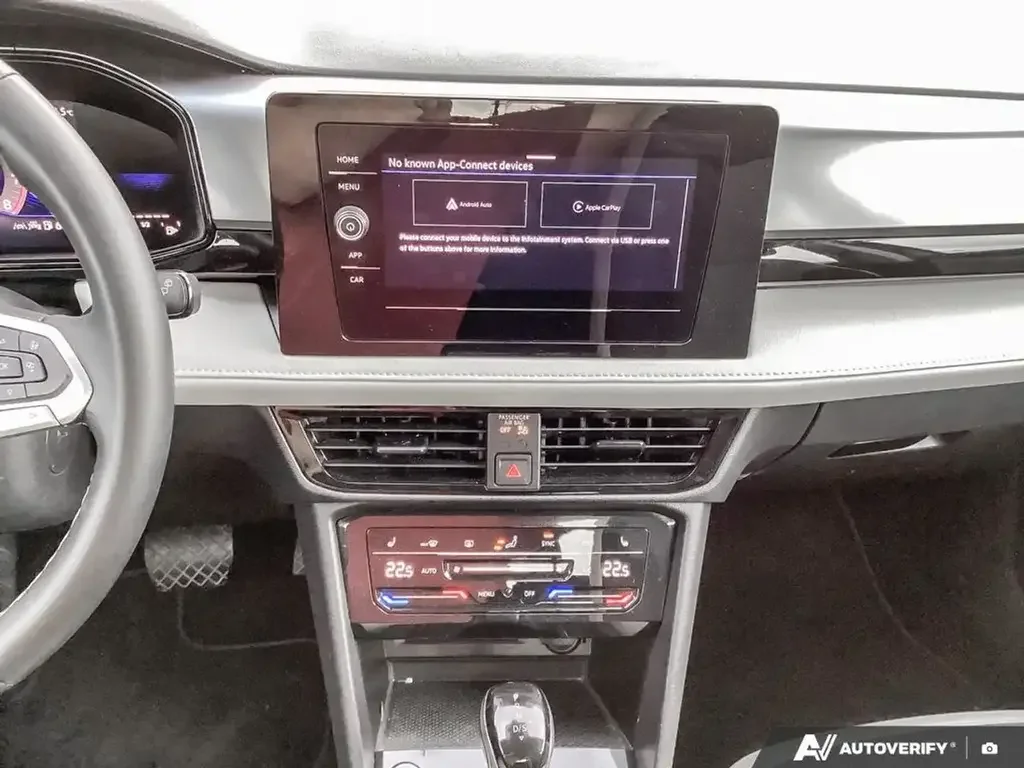 Volkswagen Taos снимка Volkswagen Taos