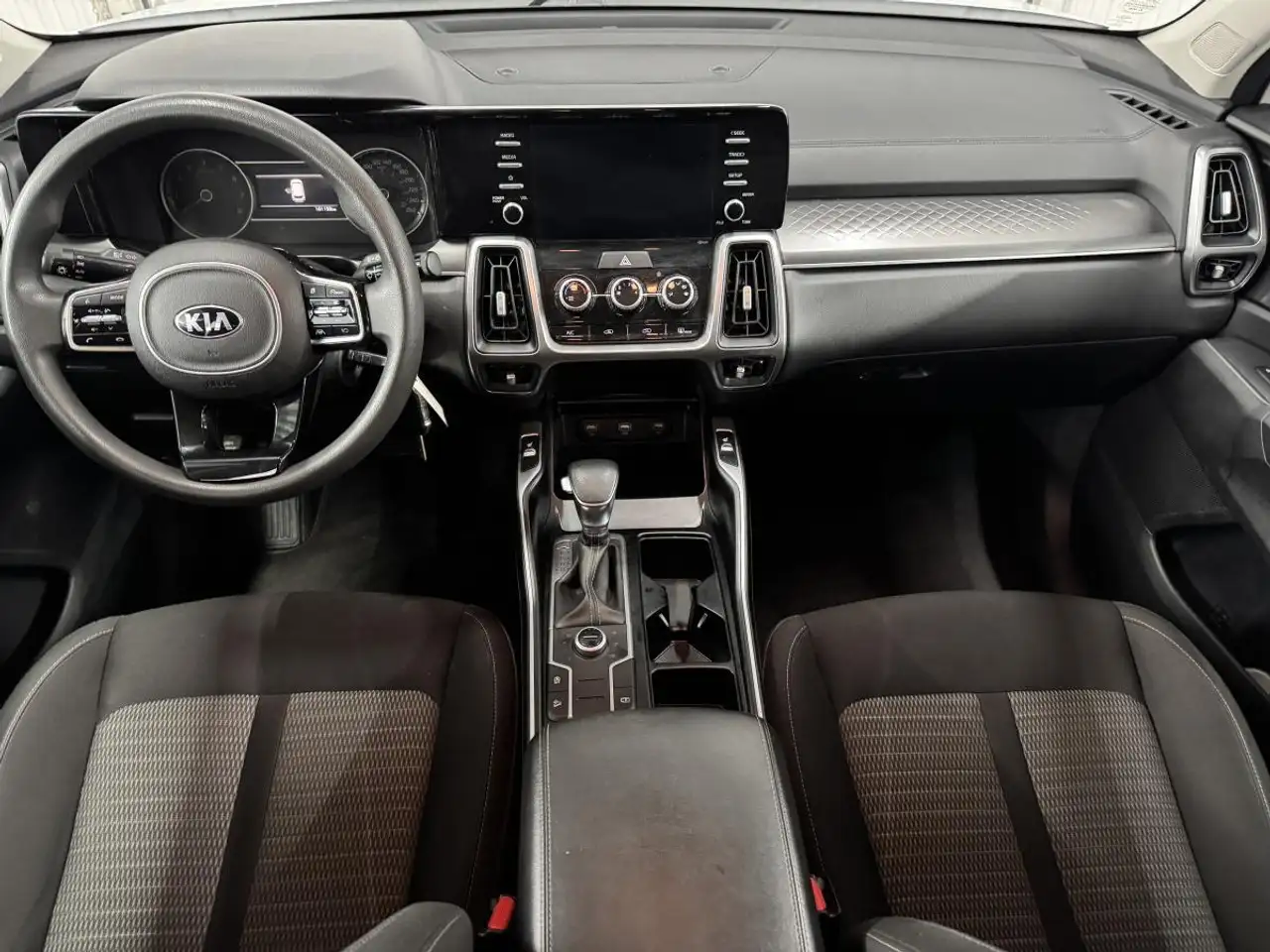 Kia Sorento снимка Kia Sorento
