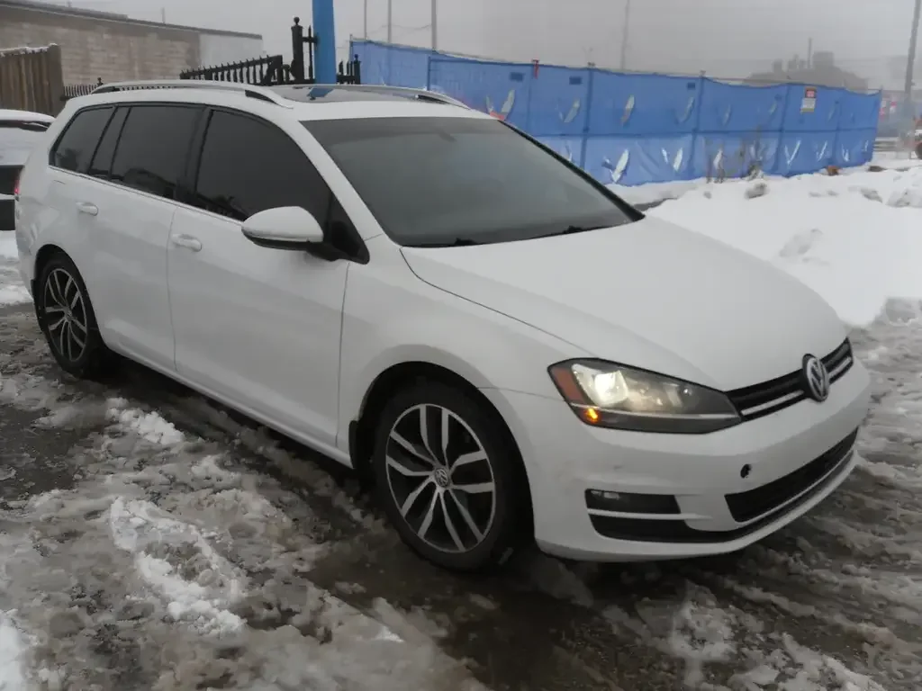 Volkswagen Golf снимка Volkswagen Golf