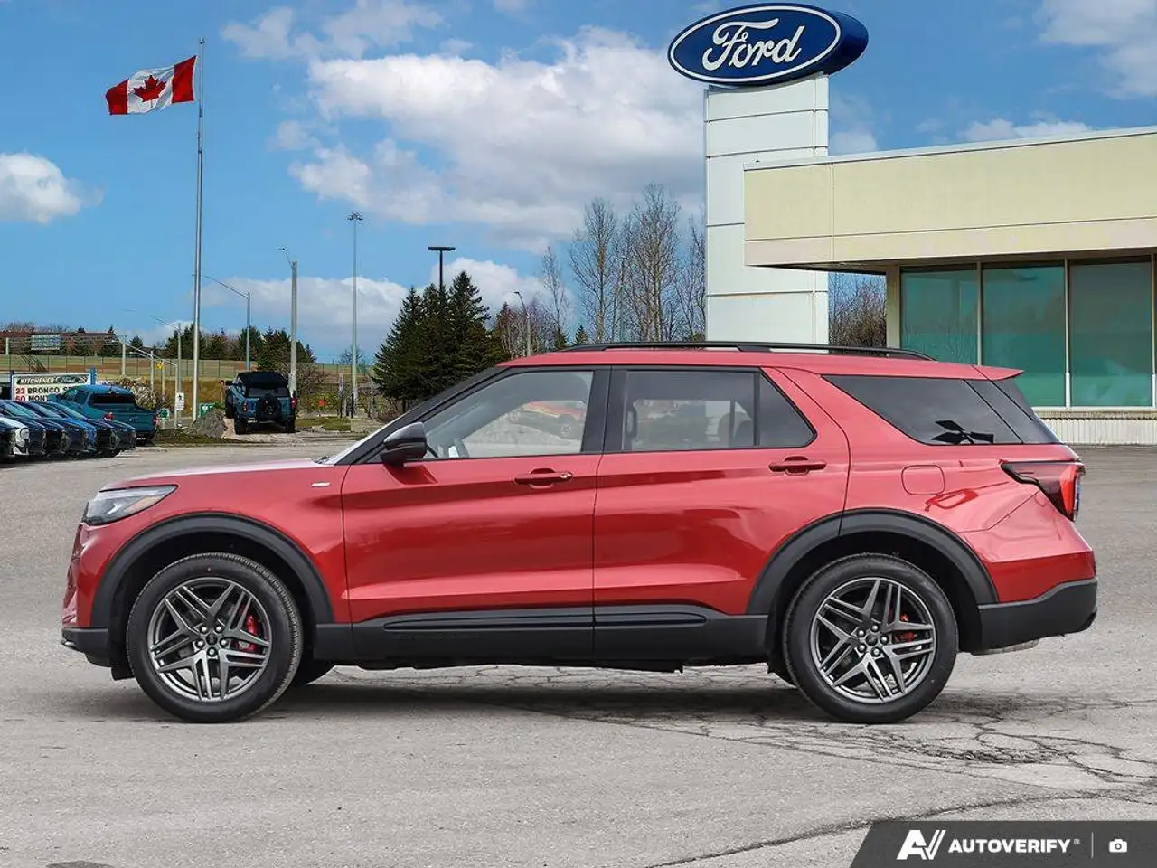 Ford Explorer снимка Ford Explorer