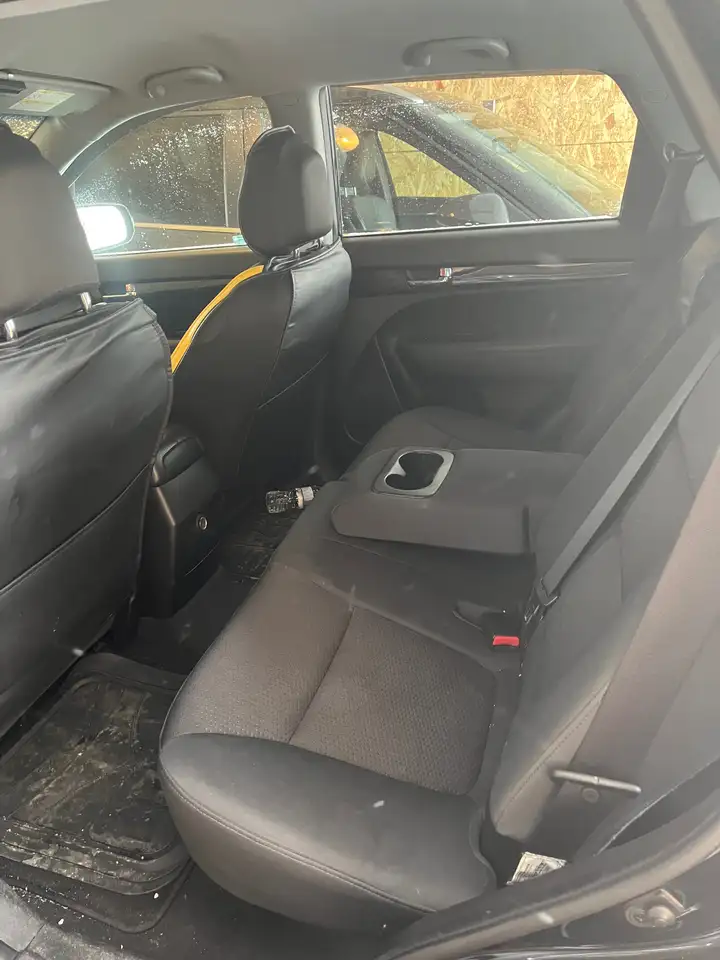 Kia Sorento photo Kia Sorento