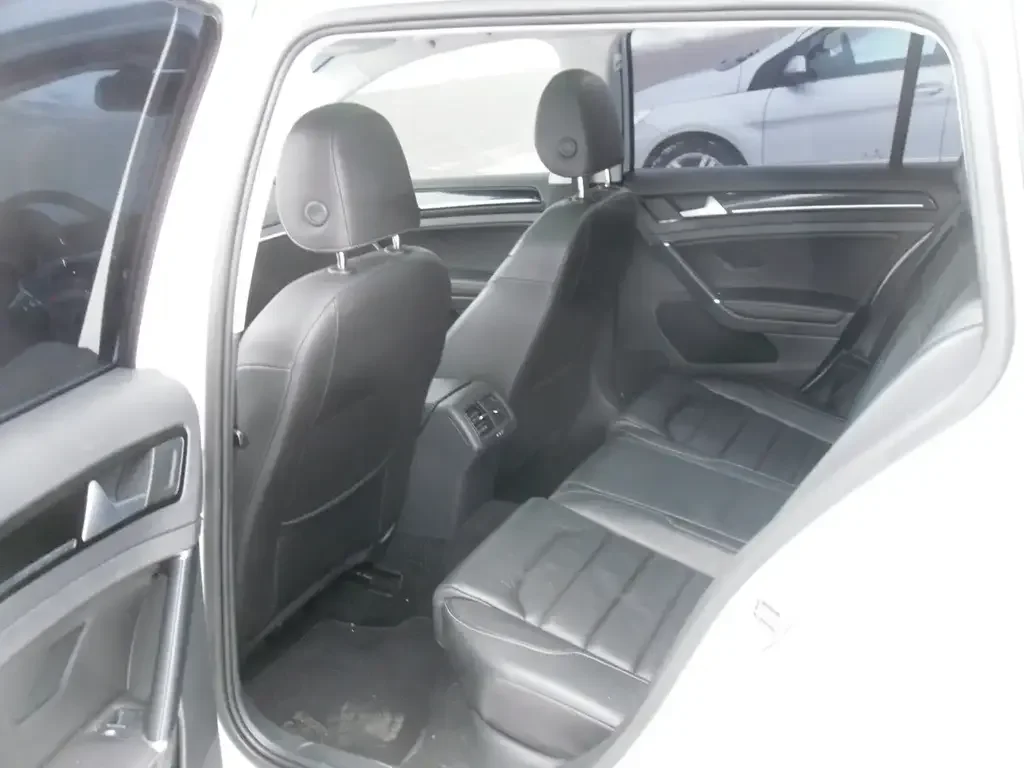 Volkswagen Golf снимка Volkswagen Golf