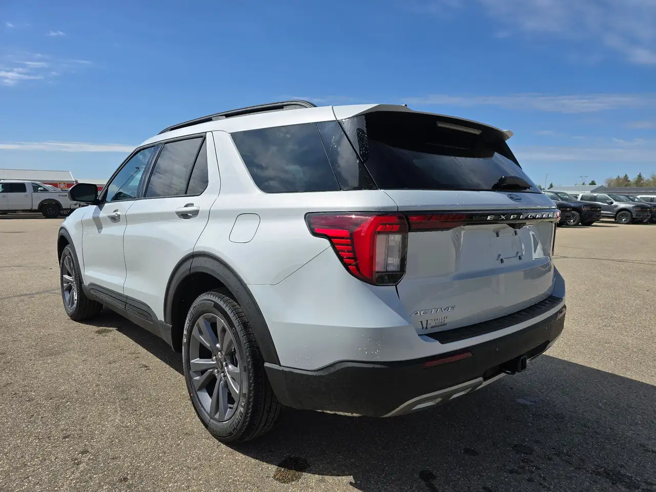 Ford Explorer photo Ford Explorer