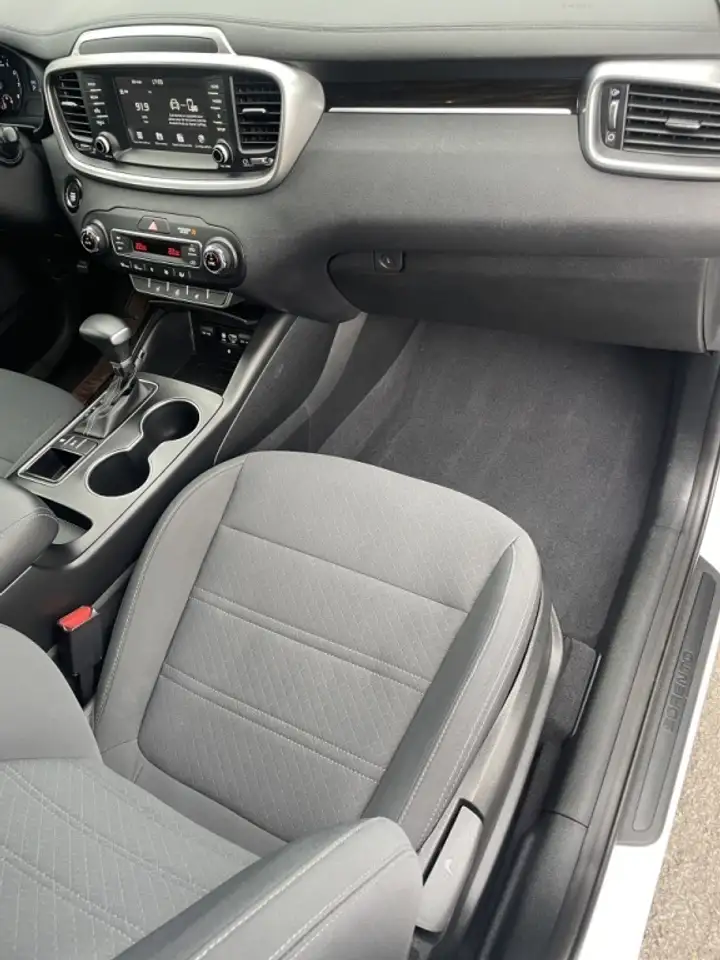 Kia Sorento снимка Kia Sorento