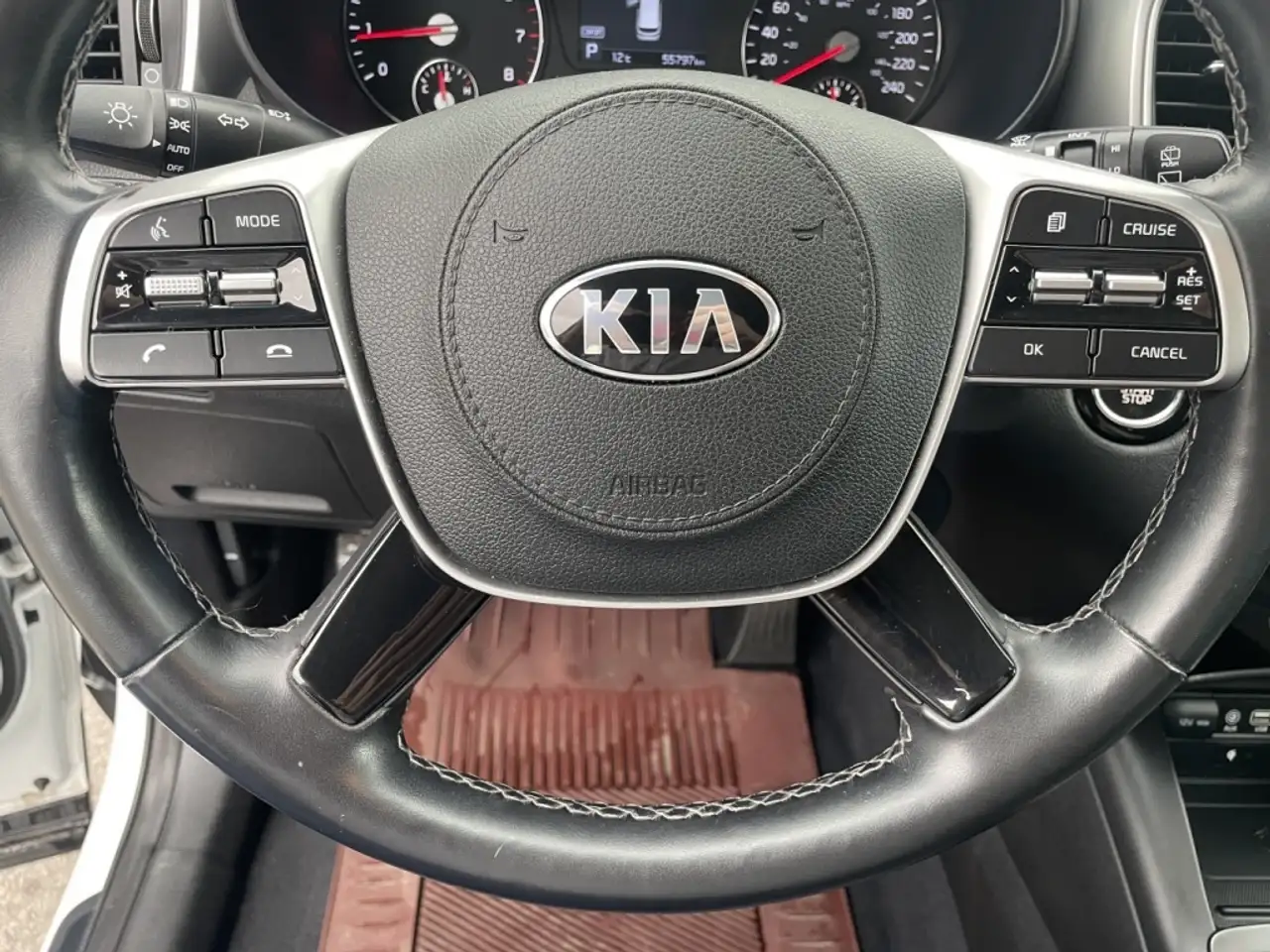 Kia Sorento снимка Kia Sorento