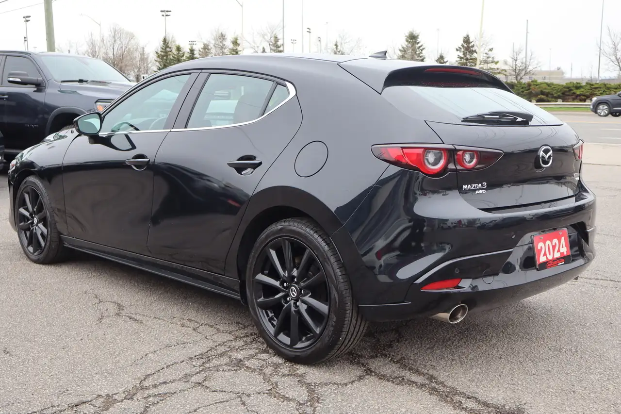 Mazda 3 снимка Mazda 3
