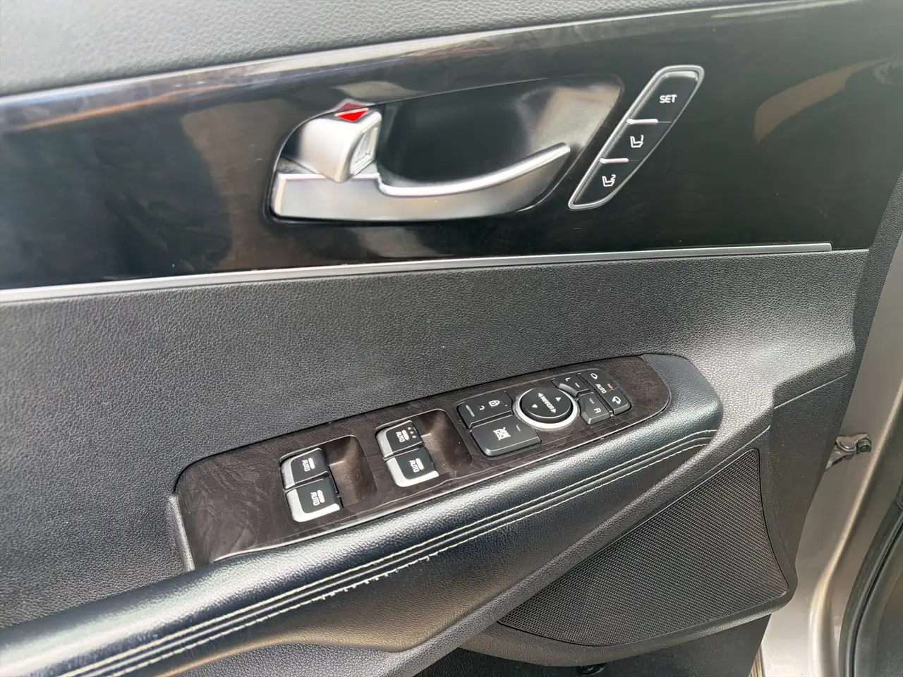 Kia Sorento снимка Kia Sorento