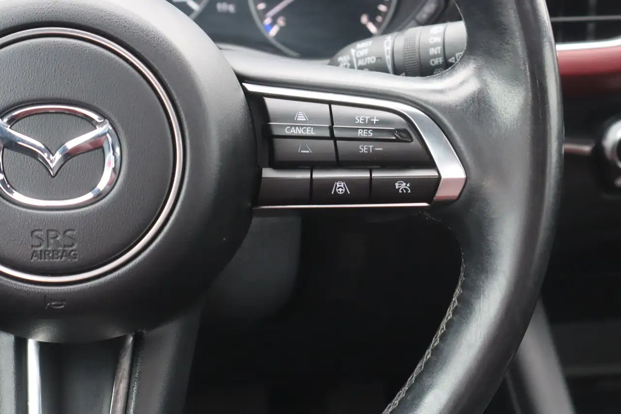 Mazda 3 снимка Mazda 3
