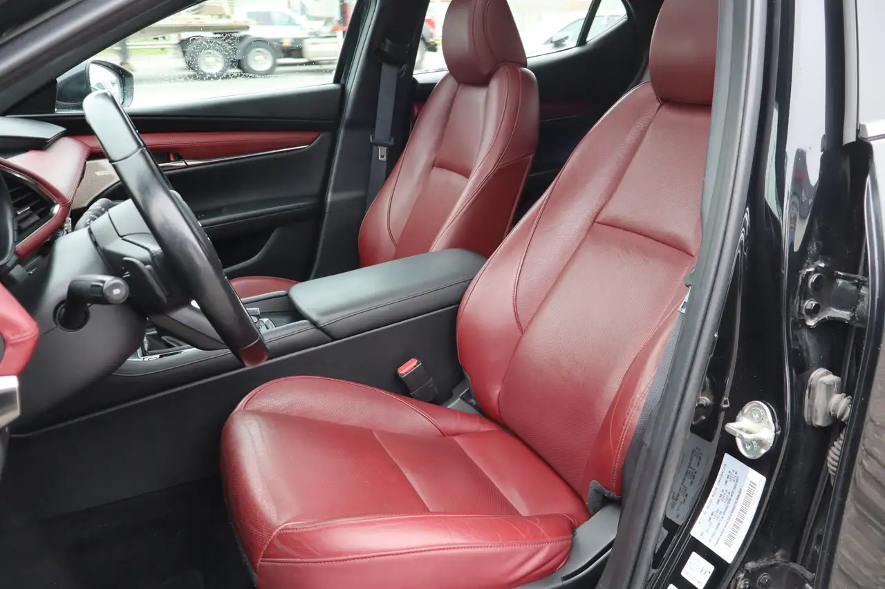 Mazda 3 снимка Mazda 3