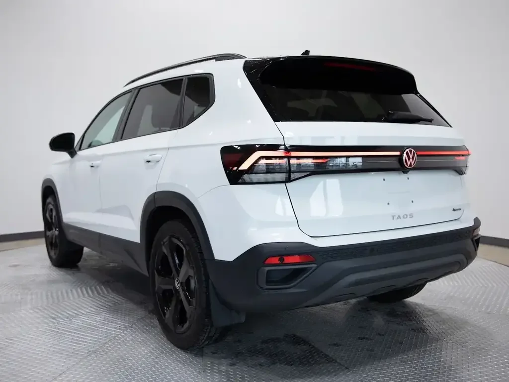 Volkswagen Taos снимка Volkswagen Taos