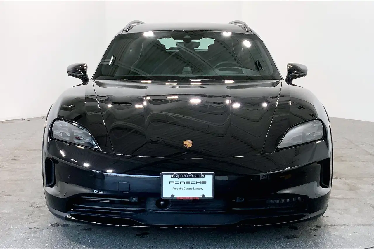 Porsche Taycan снимка Porsche Taycan