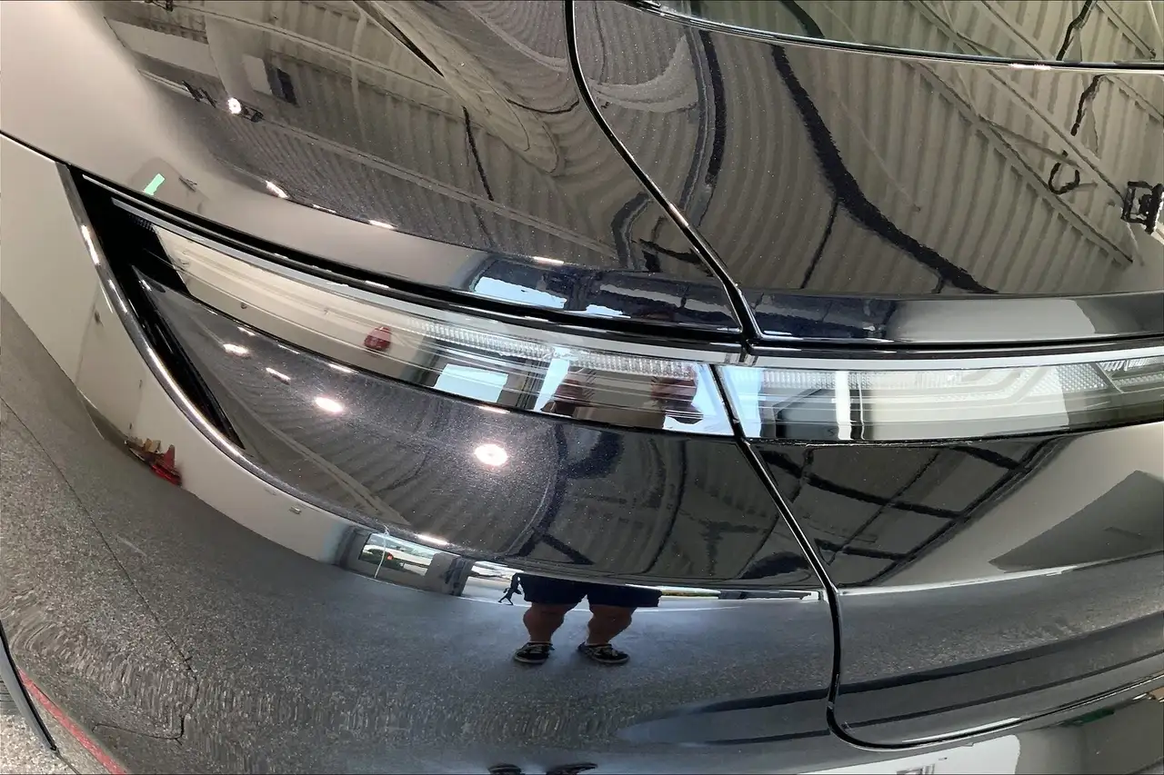 Porsche Taycan снимка Porsche Taycan