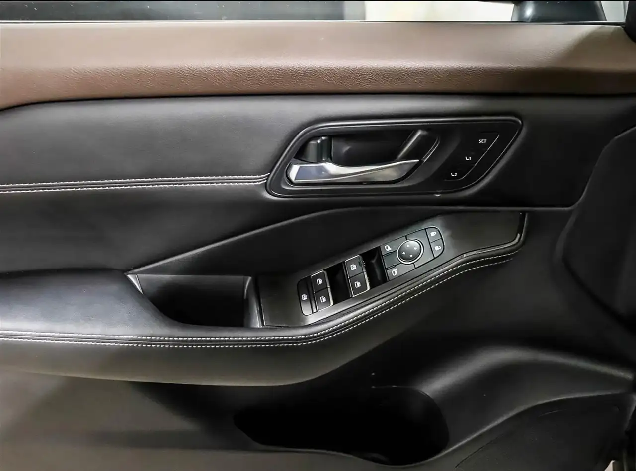 Nissan Rogue photo Nissan Rogue