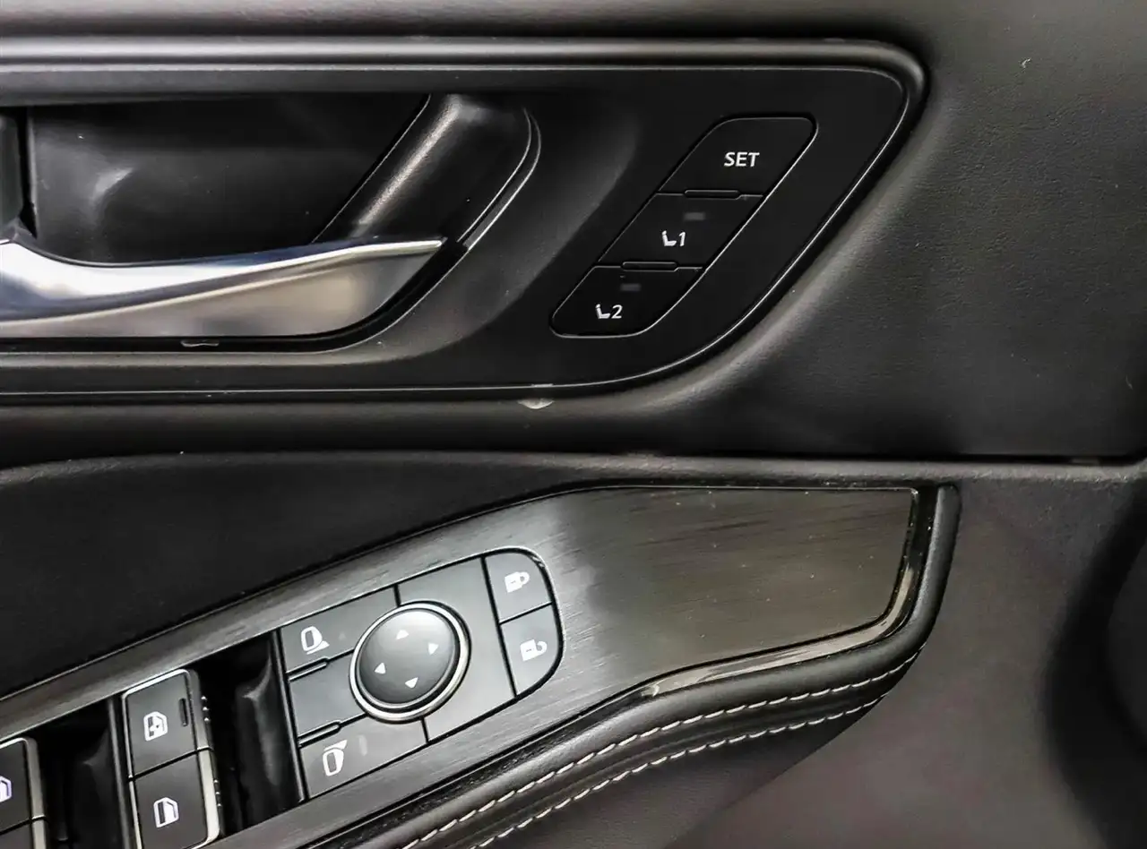 Nissan Rogue photo Nissan Rogue