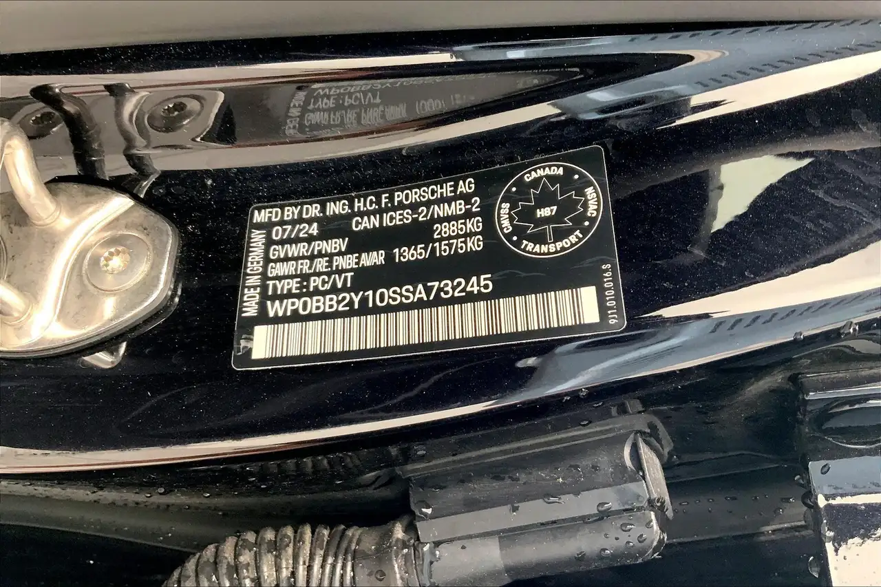 Porsche Taycan снимка Porsche Taycan