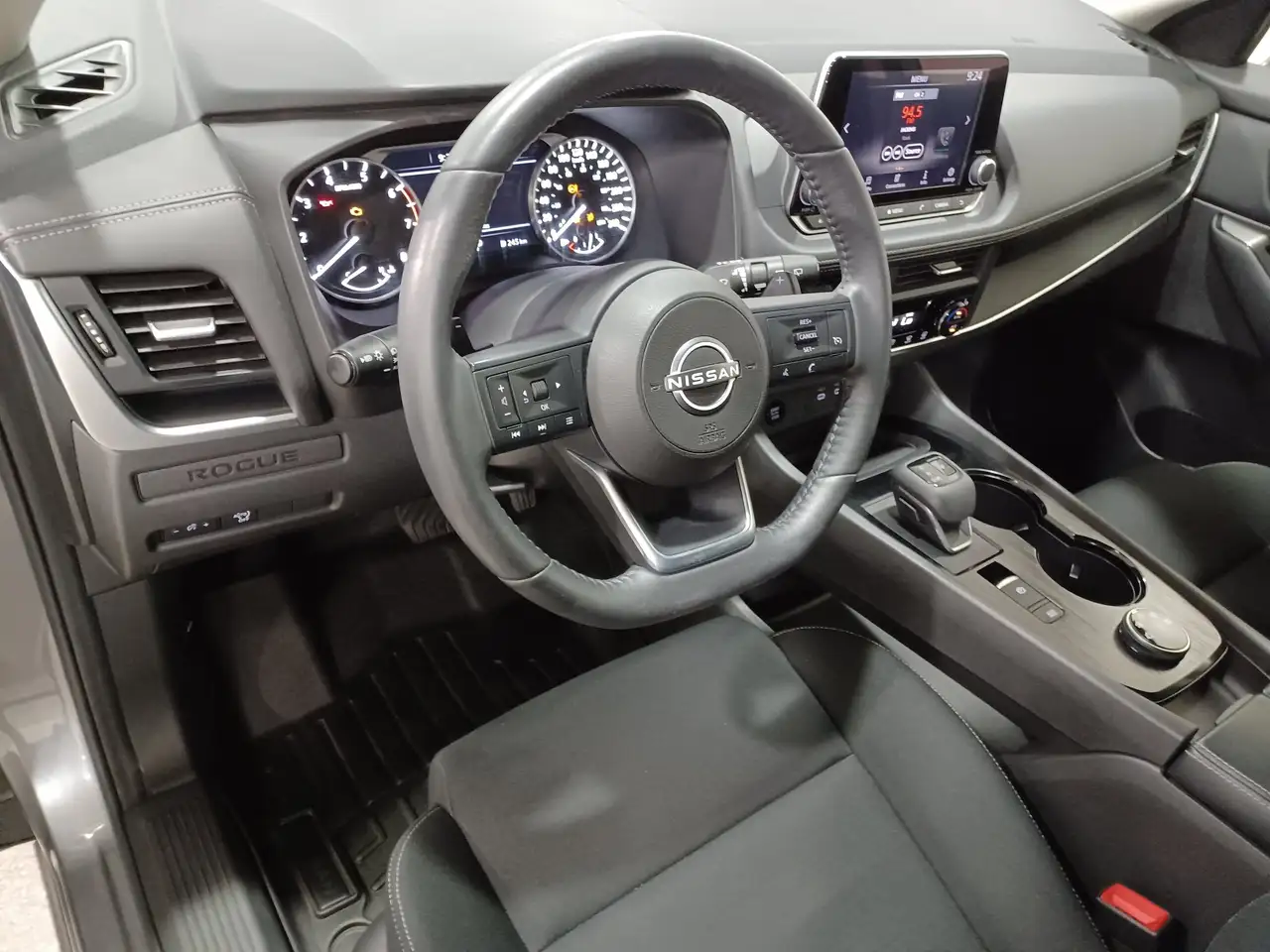 Nissan Rogue fotografie Nissan Rogue