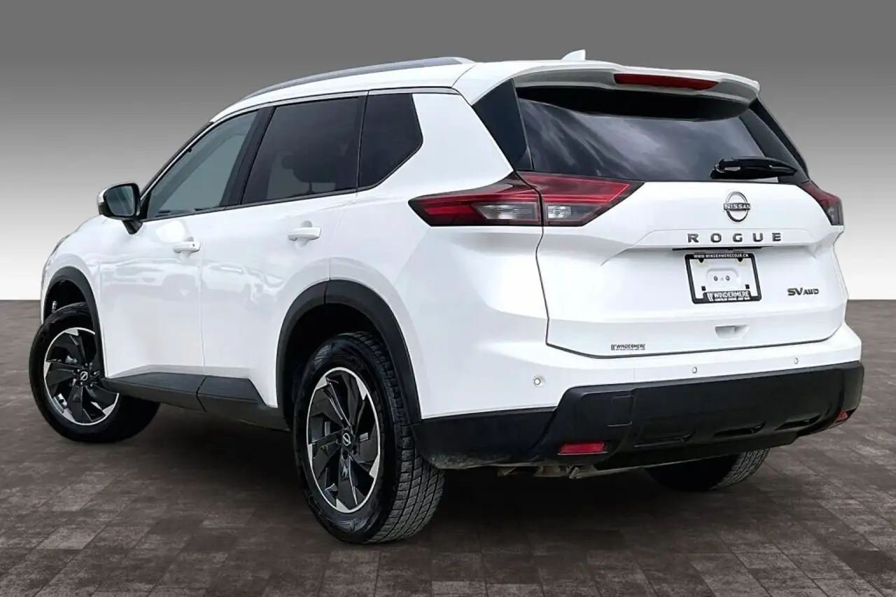 Nissan Rogue снимка Nissan Rogue