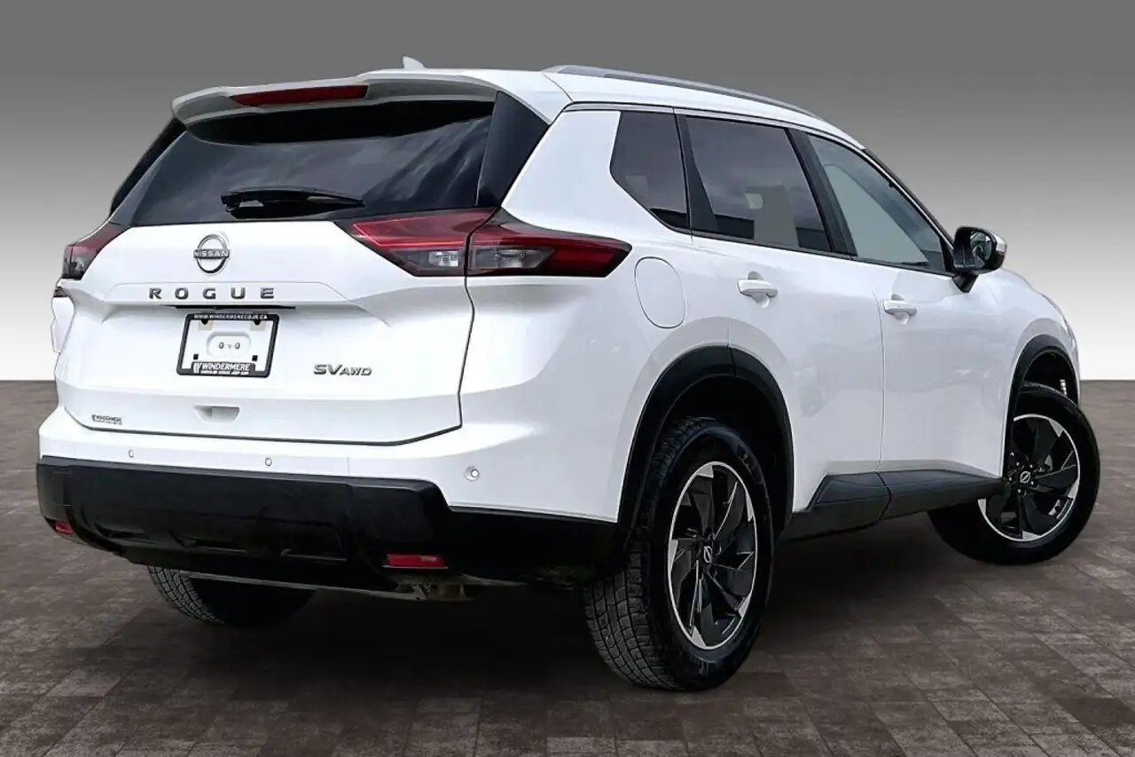 Nissan Rogue снимка Nissan Rogue