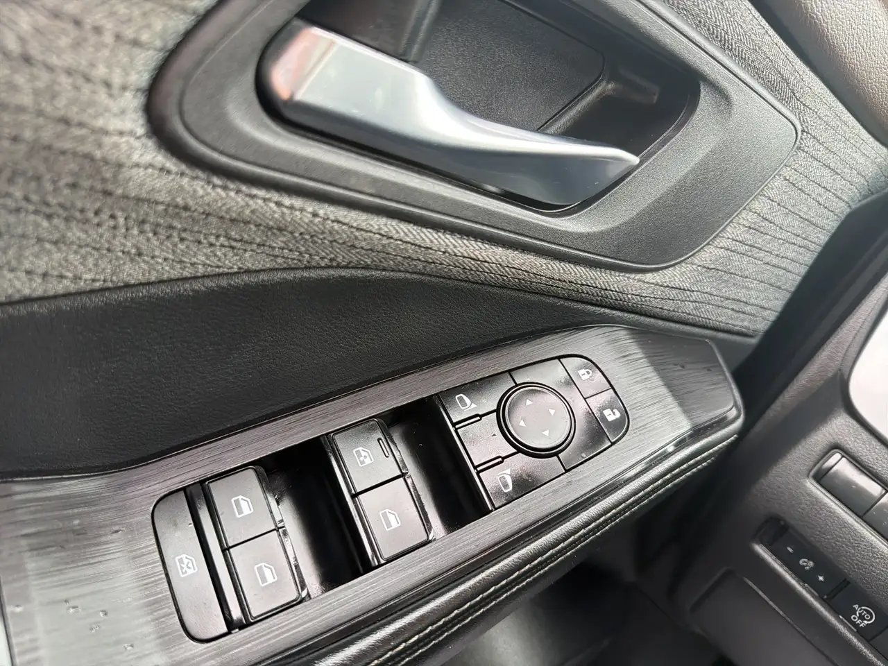 Nissan Rogue photo Nissan Rogue