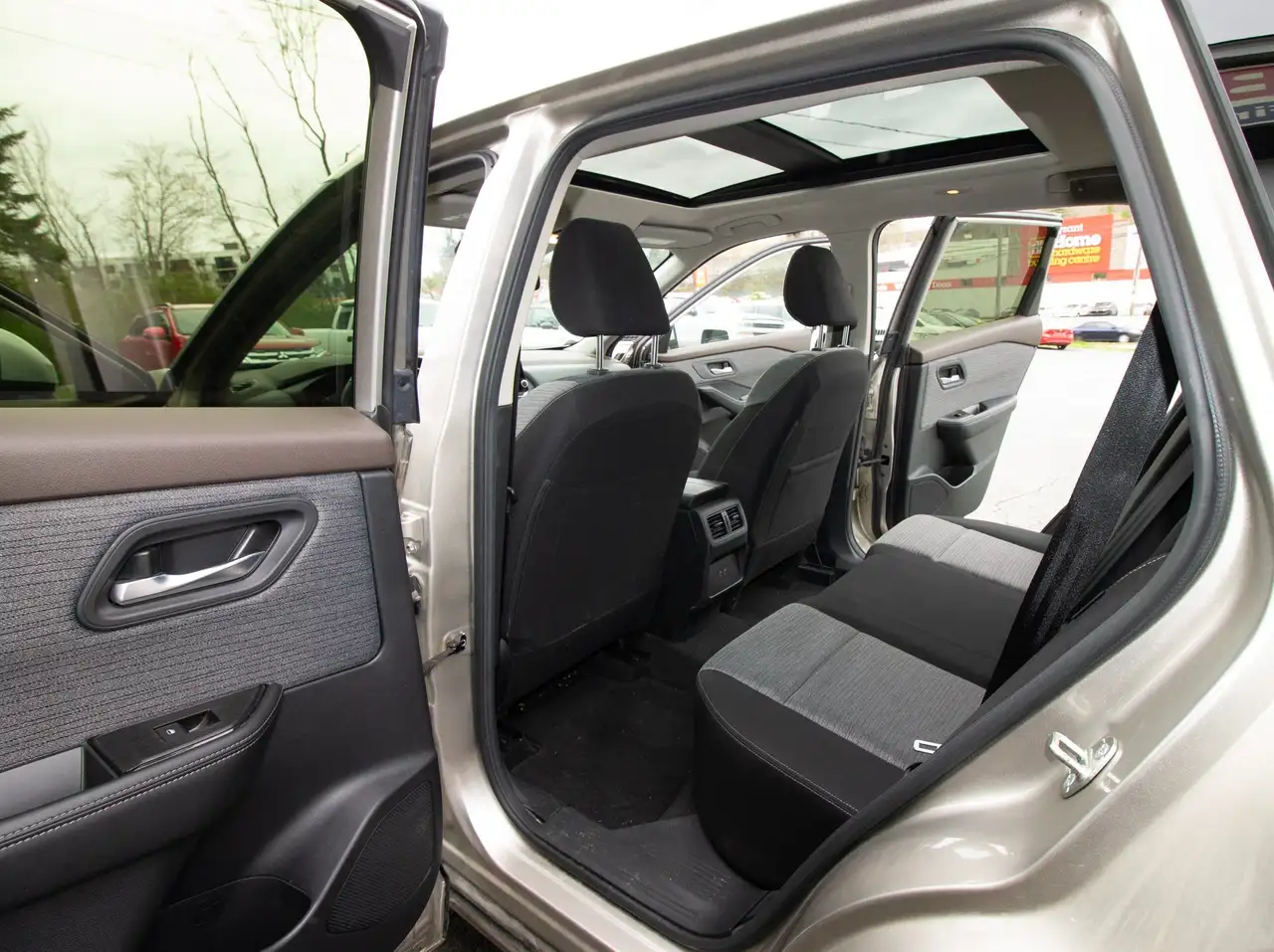 Nissan Rogue снимка Nissan Rogue