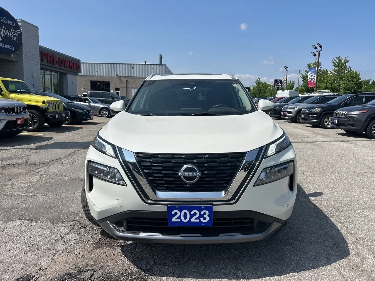Nissan Rogue снимка Nissan Rogue