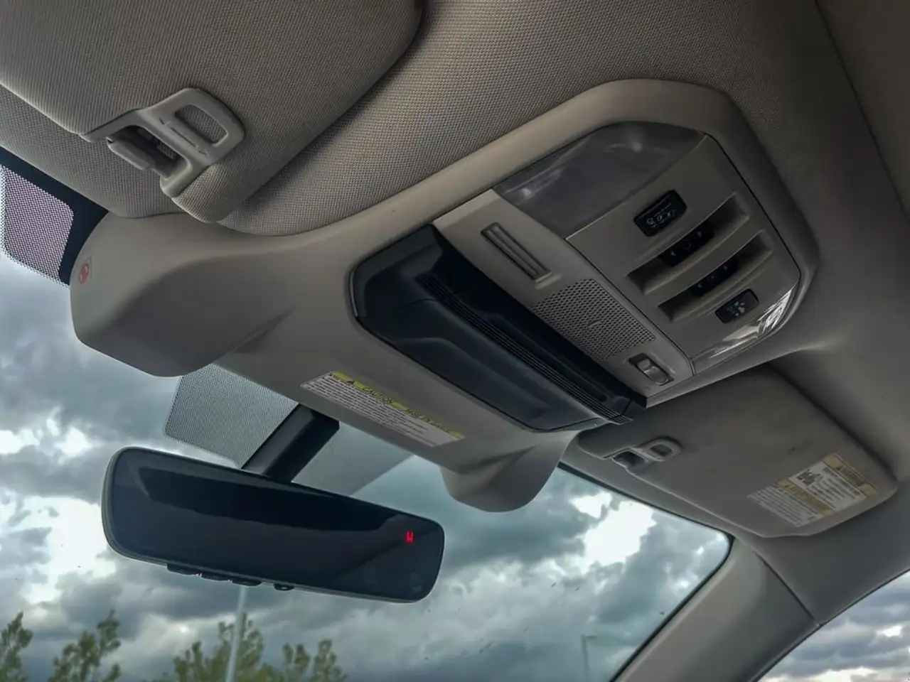 Subaru Ascent снимка Subaru Ascent