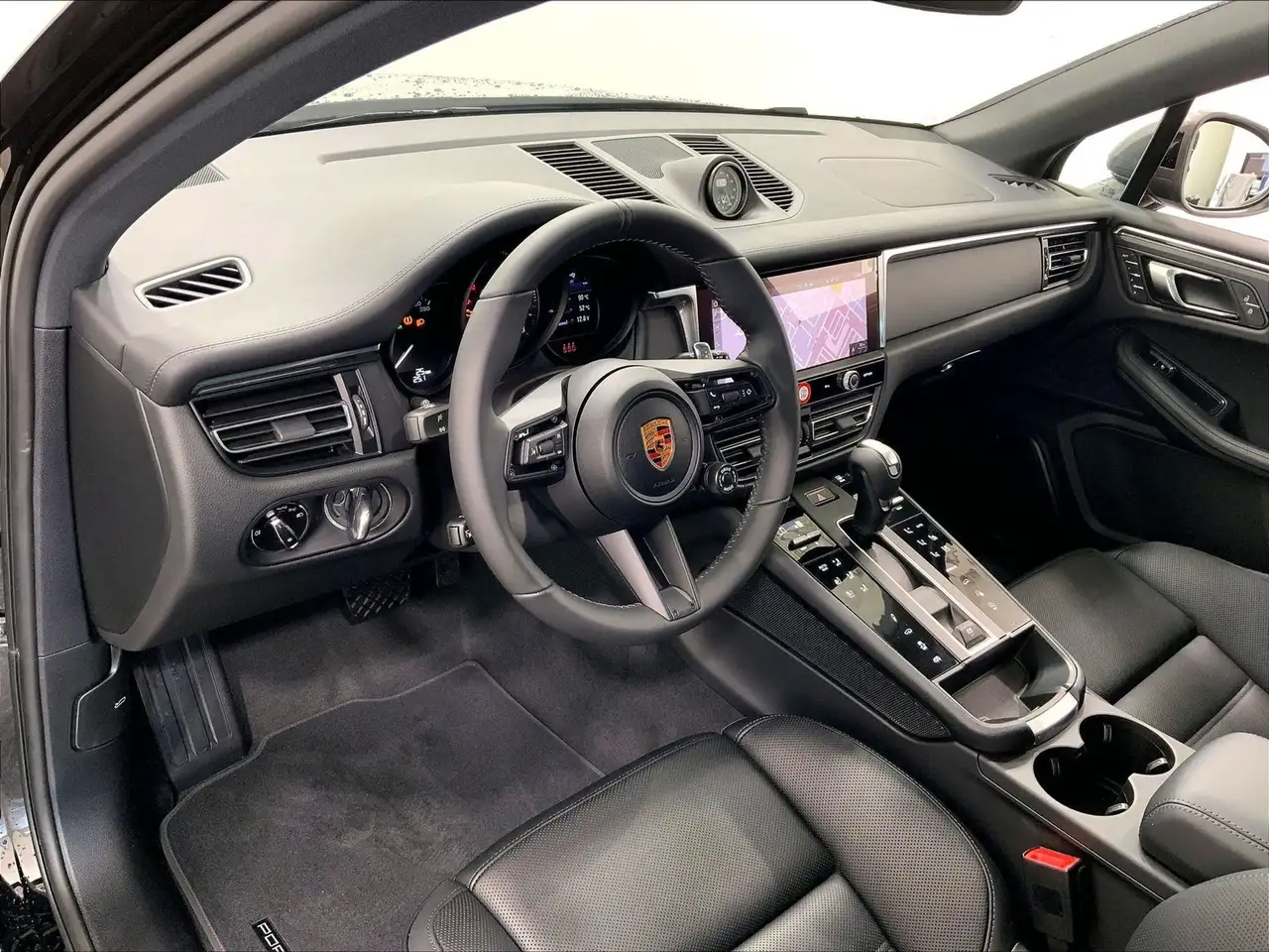 Porsche Macan снимка Porsche Macan