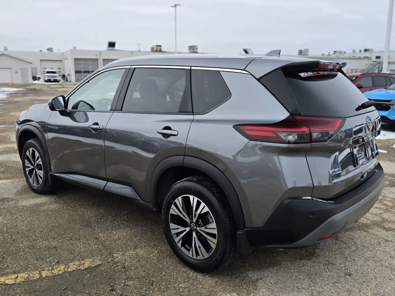 Nissan Rogue снимка Nissan Rogue