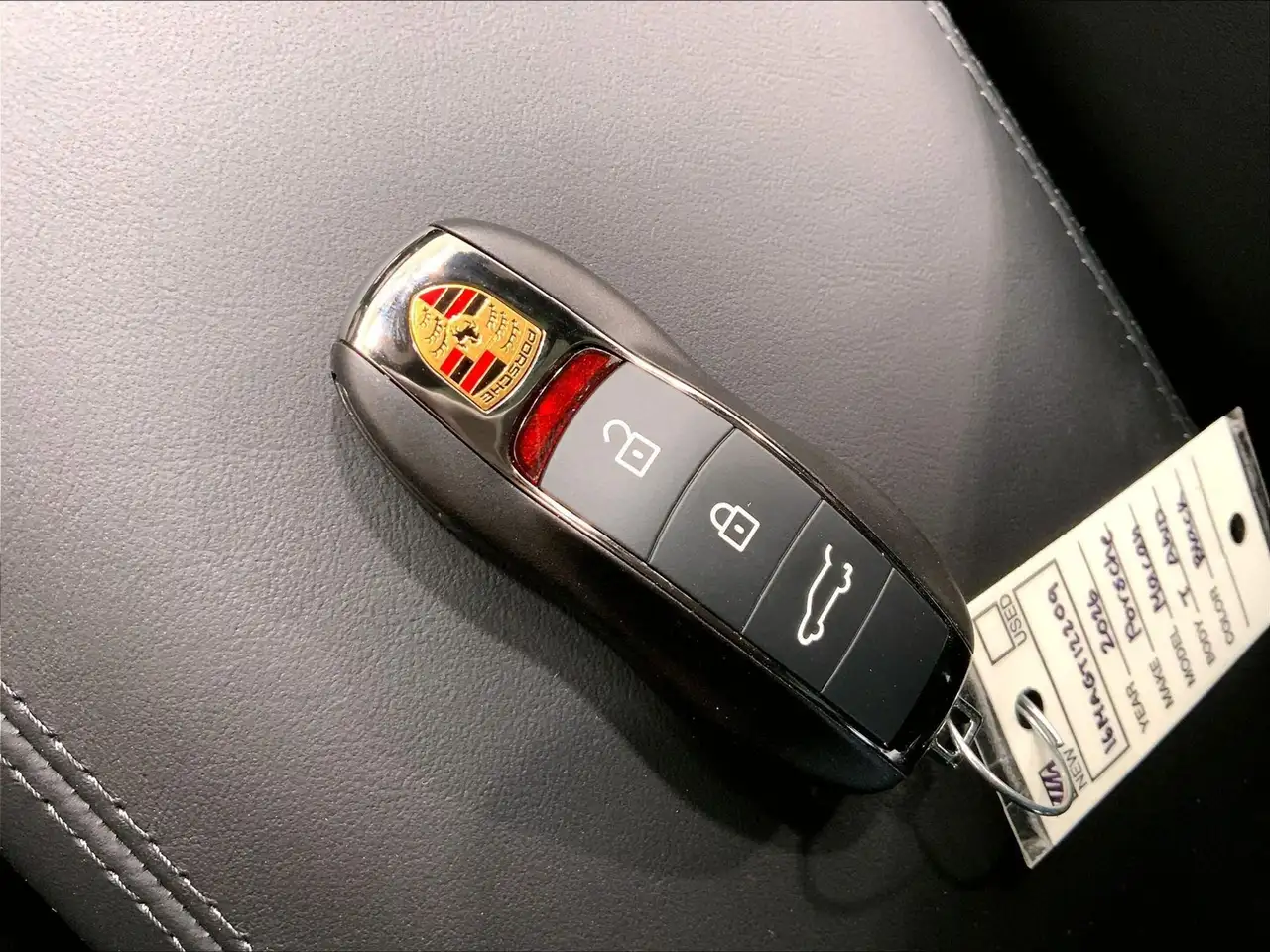 Porsche Macan снимка Porsche Macan