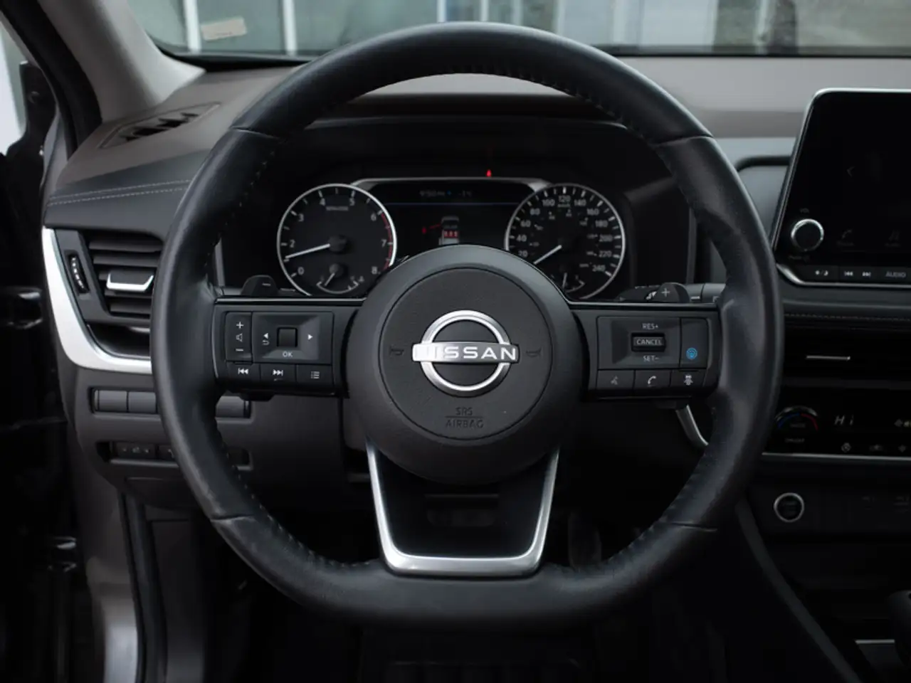 Nissan Rogue снимка Nissan Rogue