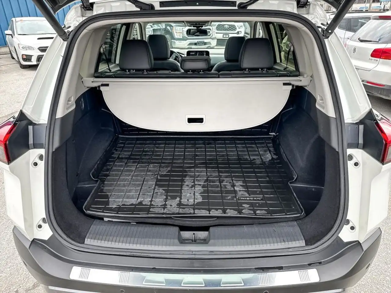 Nissan Rogue снимка Nissan Rogue