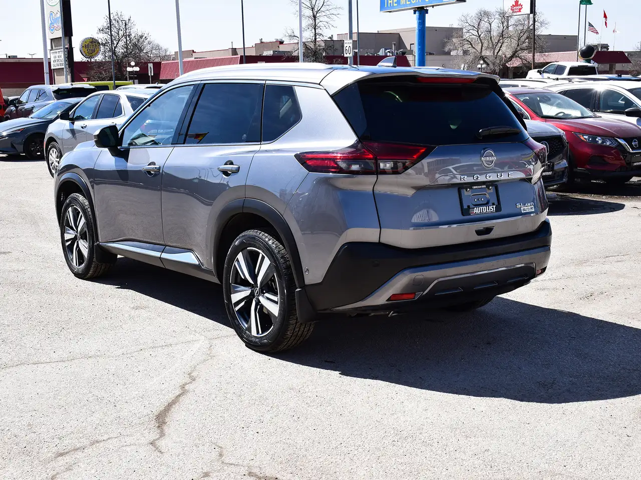 Nissan Rogue снимка Nissan Rogue