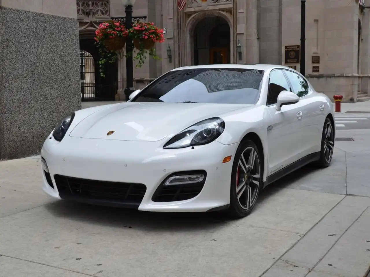 Porsche Panamera снимка Porsche Panamera
