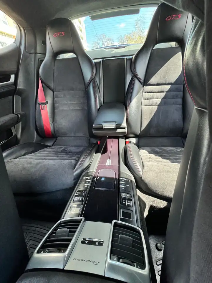 Porsche Panamera снимка Porsche Panamera