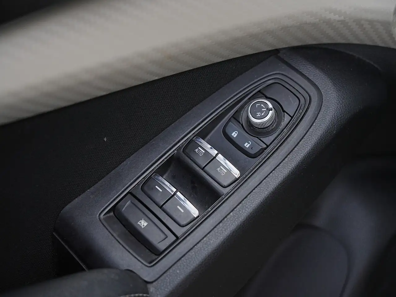 Subaru Ascent снимка Subaru Ascent