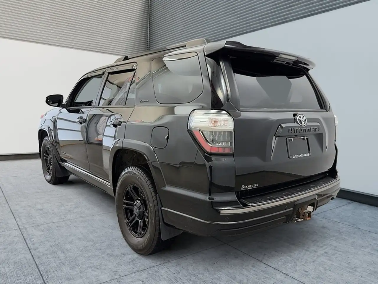 Toyota 4-Runner снимка Toyota 4-Runner