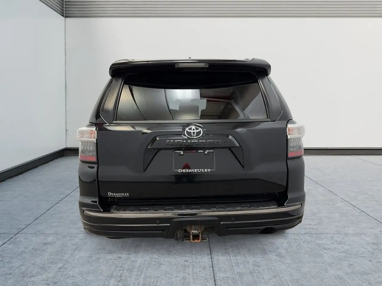 Toyota 4-Runner снимка Toyota 4-Runner