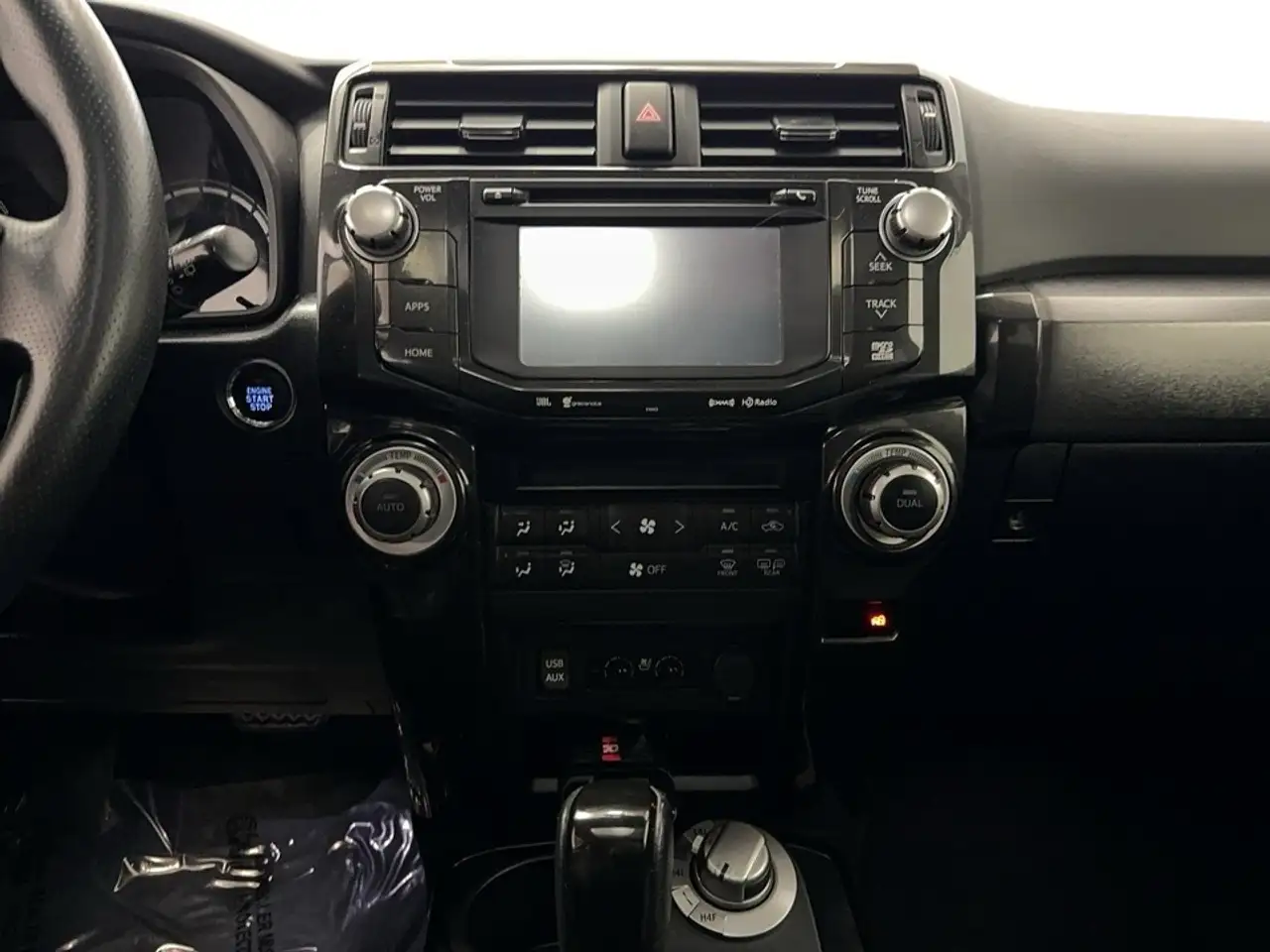 Toyota 4-Runner снимка Toyota 4-Runner