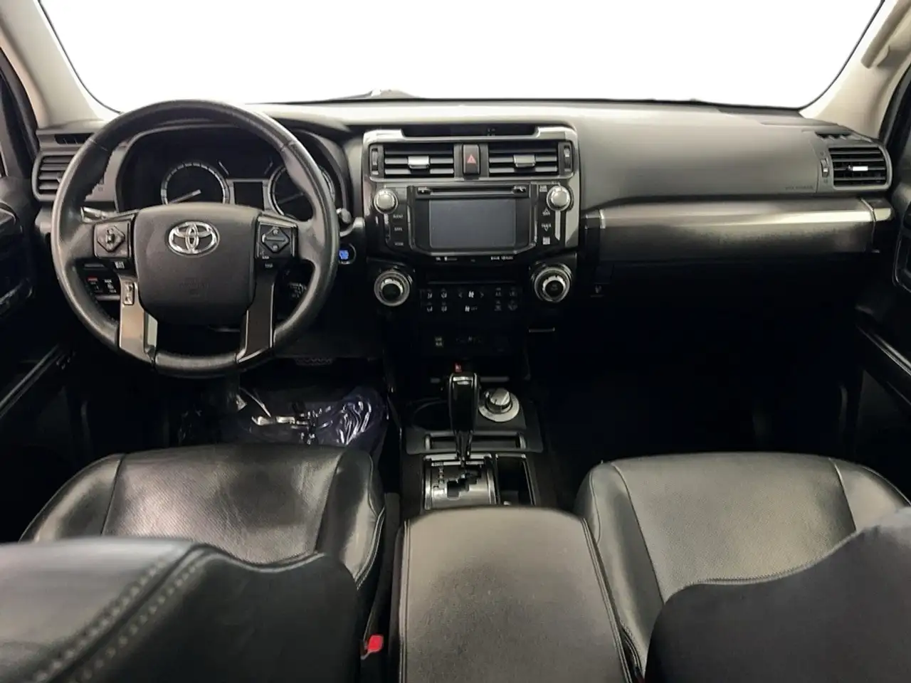 Toyota 4-Runner снимка Toyota 4-Runner
