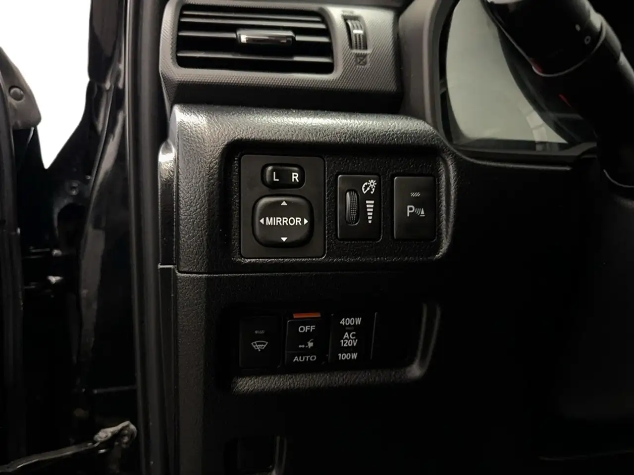 Toyota 4-Runner снимка Toyota 4-Runner