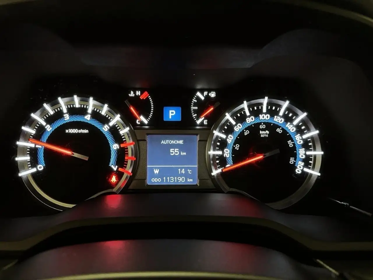 Toyota 4-Runner снимка Toyota 4-Runner