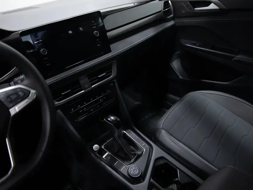 Volkswagen Taos снимка Volkswagen Taos