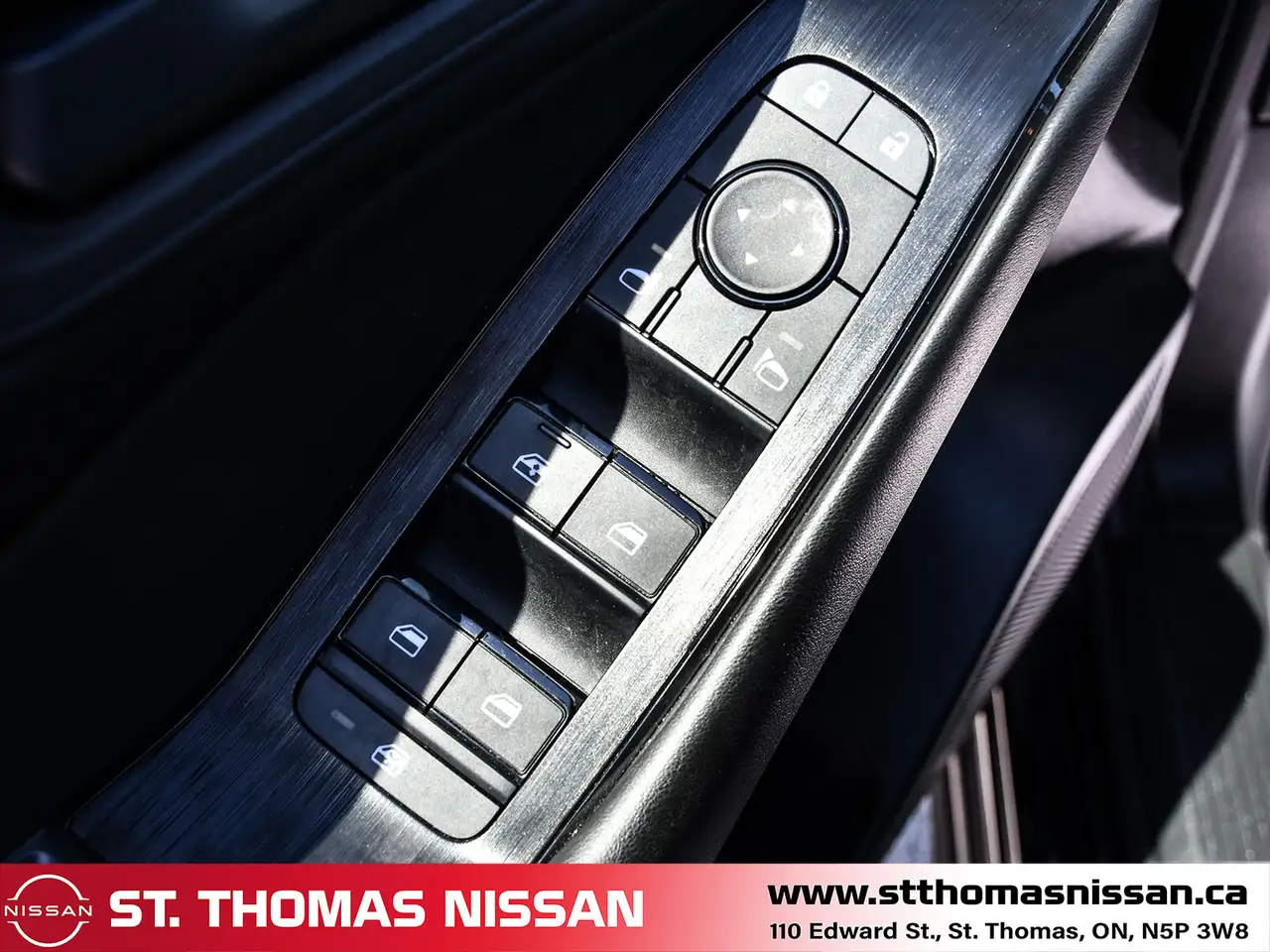 Nissan Rogue fotografie Nissan Rogue