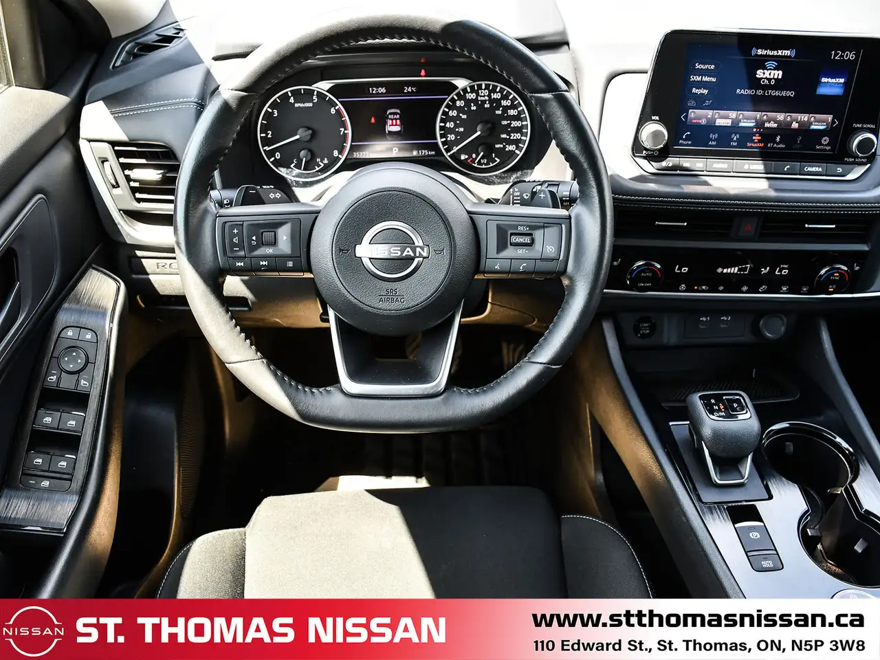 Nissan Rogue fotografie Nissan Rogue