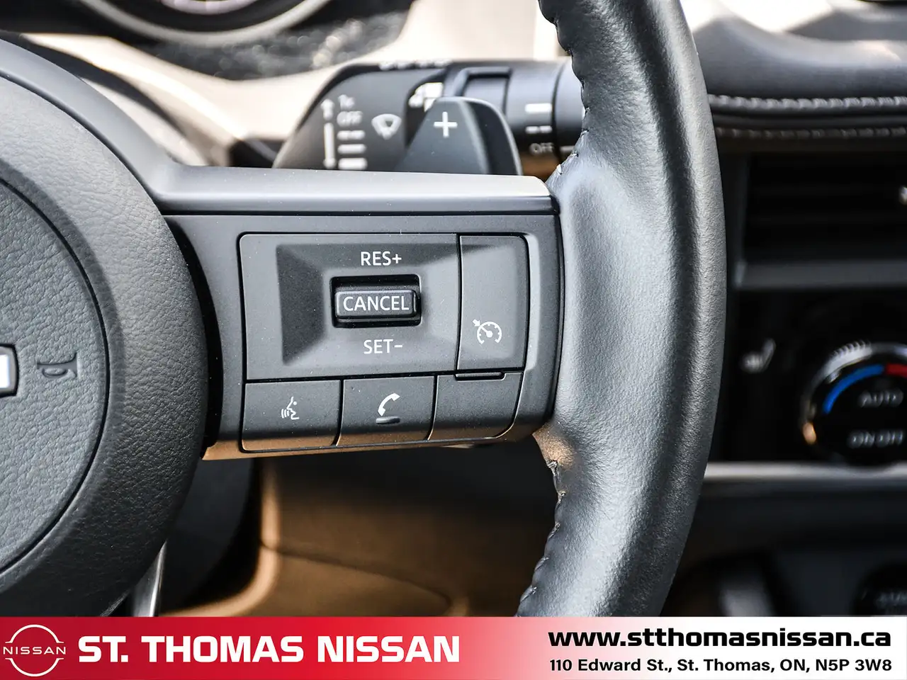 Nissan Rogue fotografie Nissan Rogue