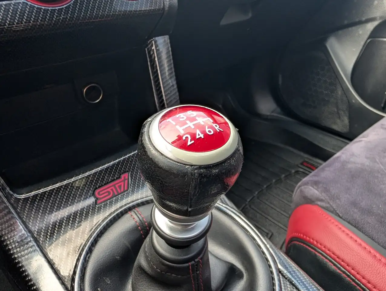 Subaru WRX снимка Subaru WRX