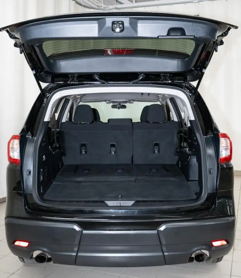 Subaru Ascent снимка Subaru Ascent