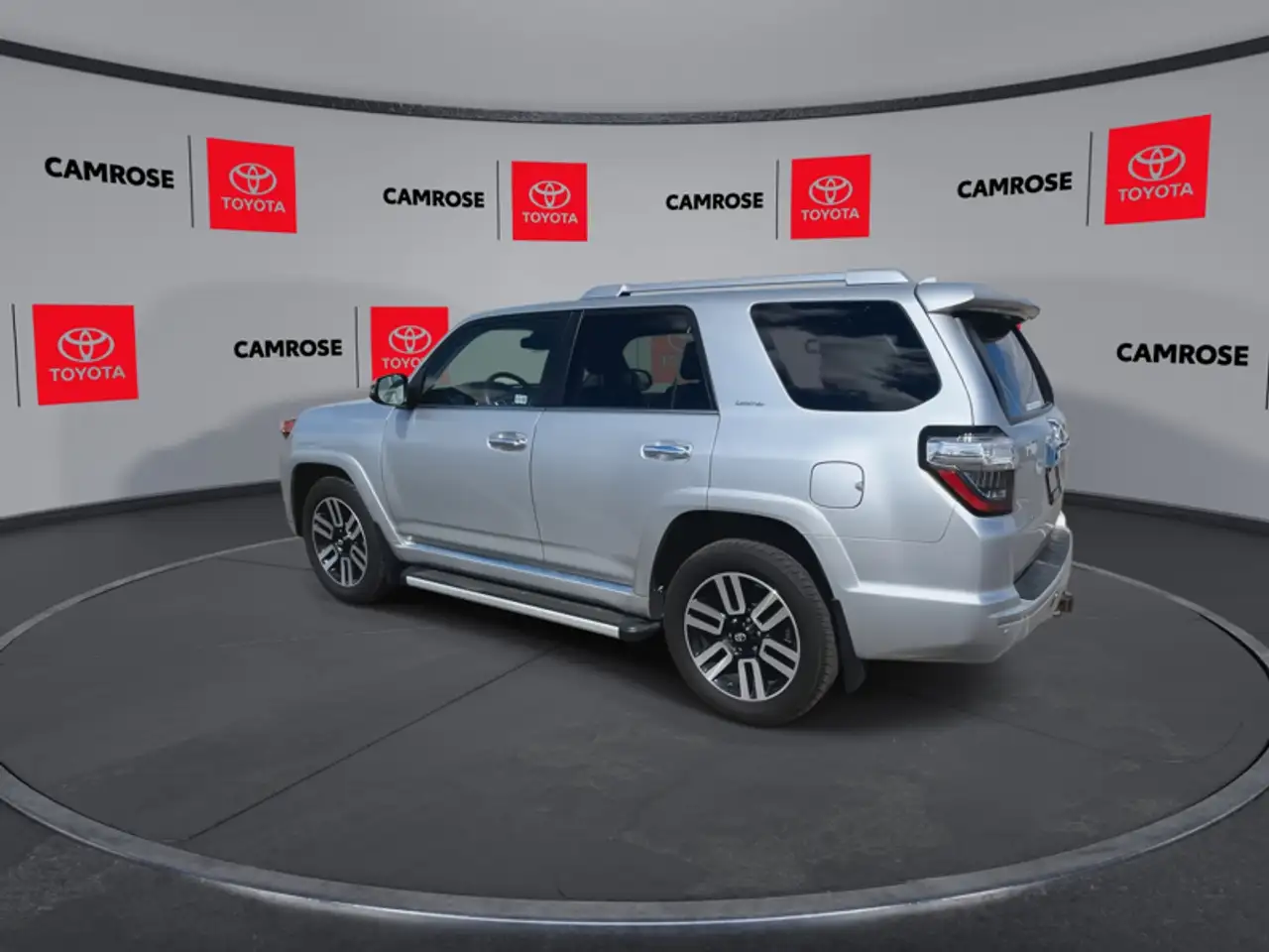 Toyota 4-Runner снимка Toyota 4-Runner