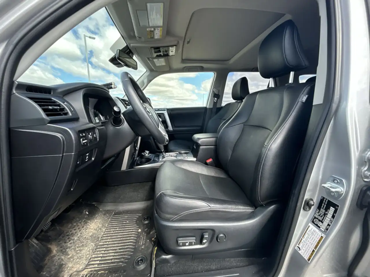 Toyota 4-Runner снимка Toyota 4-Runner